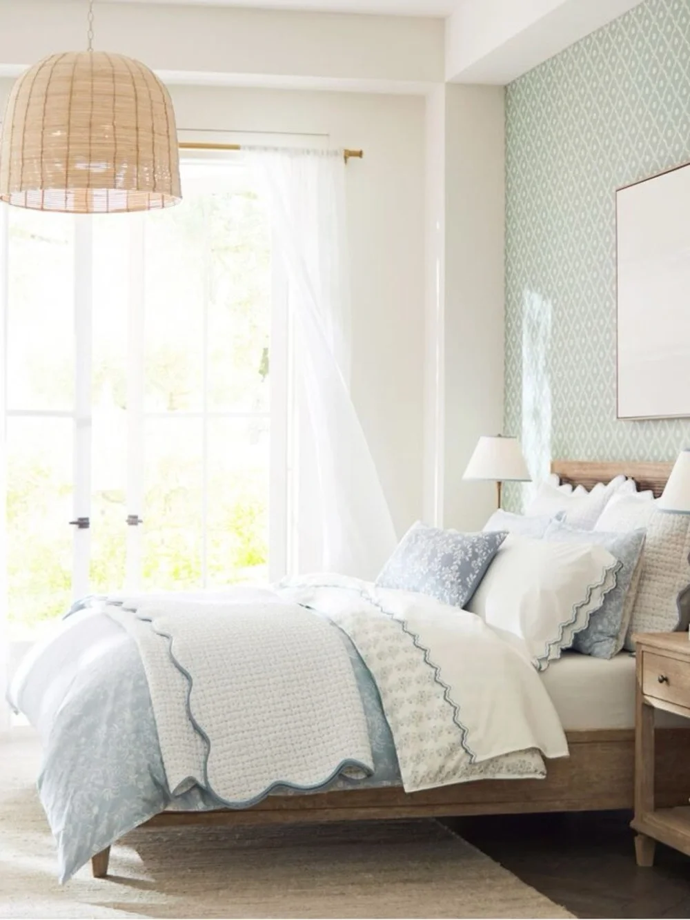 Pottery Barn X Julia Berolzheimer Beau Scallop Quilt Blue Sz Full/Queen GUC